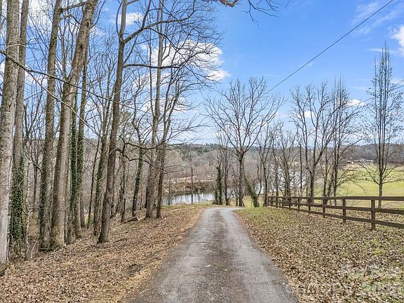 5th image of 660 & 9999 Glenn Bridge Rd