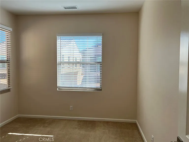 75 Darby — Photo 28