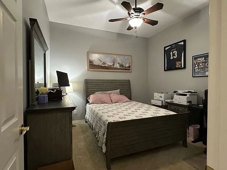 1185 Pallister Ln — Photo 16