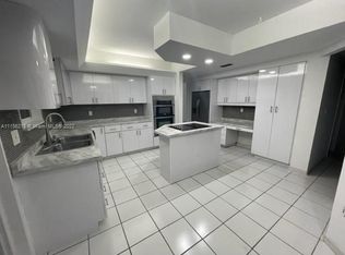 6780 SW 69th Ave, Miami, FL 33143