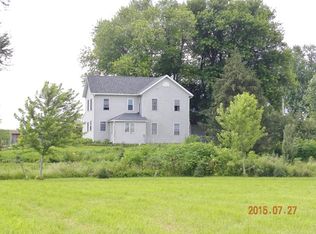 27849 Penrose Rd, Sterling, IL 61081