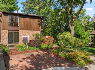 10384 Barcan Cir, Columbia, MD 21044