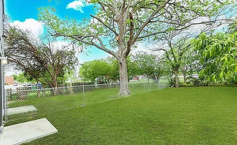 2nd image of 707 Runnels Ave #2