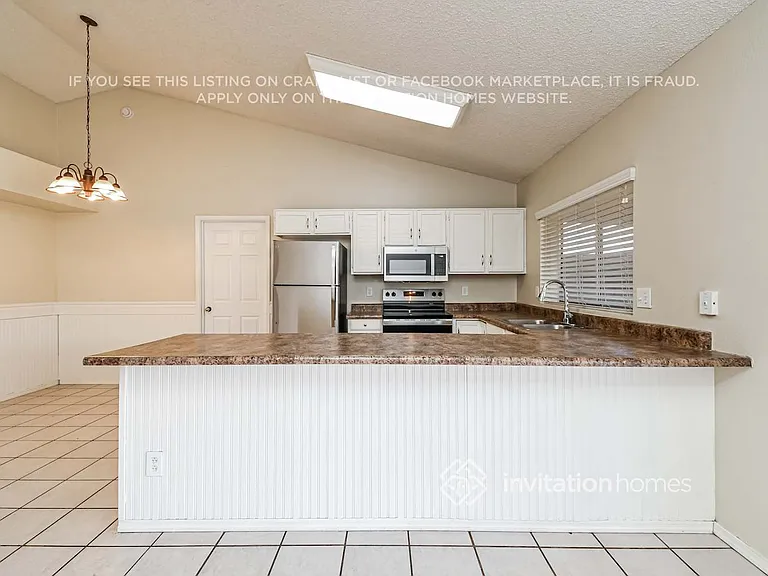 128 W Indigo St — Photo 6
