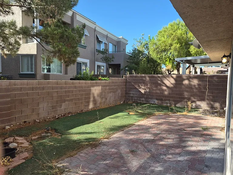 812 Bow Creek Ln — Photo 19