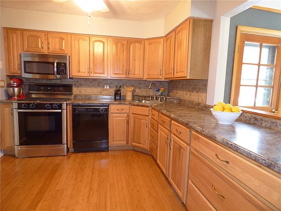 2nd image of 22 Laurel Valley Dr