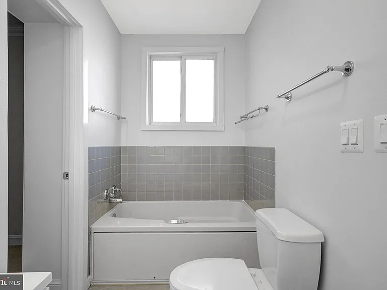 2031 Hillside Dr — Photo 65