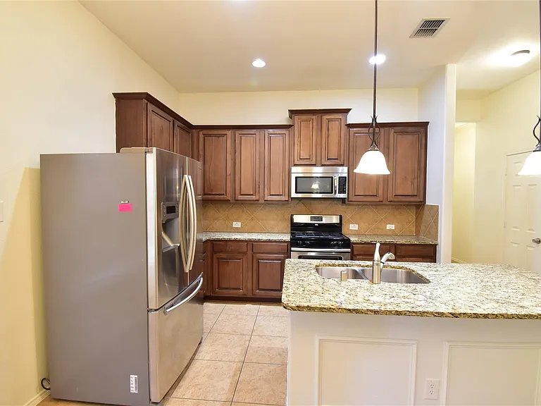 3005 Thicket Dr — Photo 5