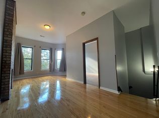 2666 W Washington Blvd #2, Chicago, IL 60612