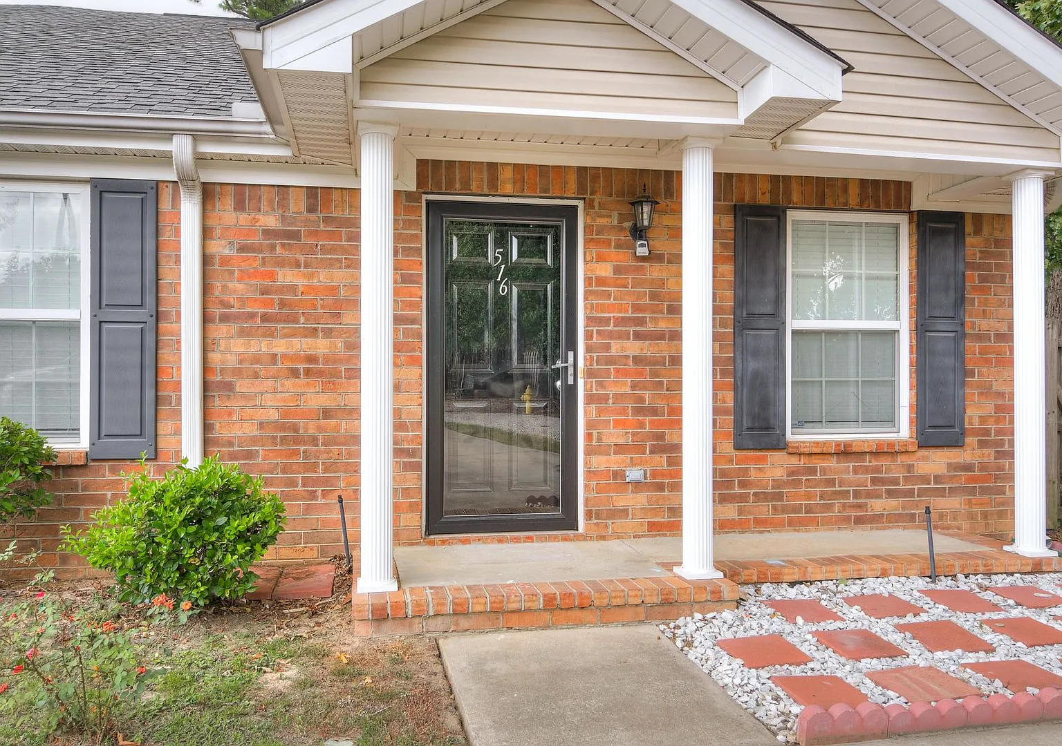 End Unit Townhome w/ Large Sunroom — Photo 4