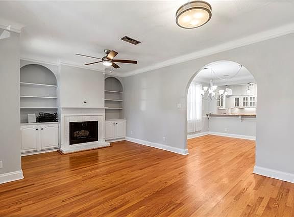 3rd image of 427 Homestead Ave