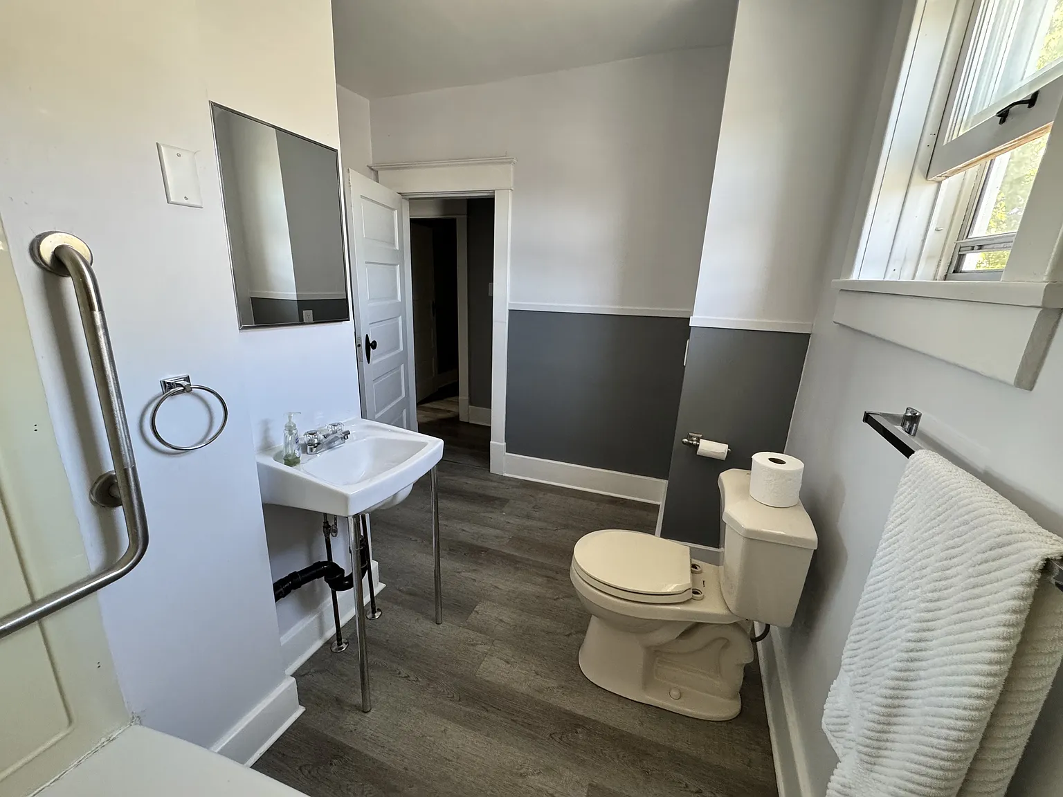 240 Ottawa Avenue - 1 — Photo 3