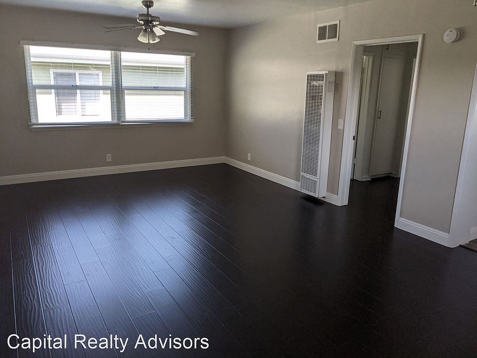 1st image of 959 E Broadway #3