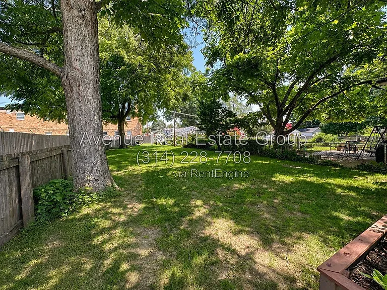 6575 Scanlan Ave — Photo 22