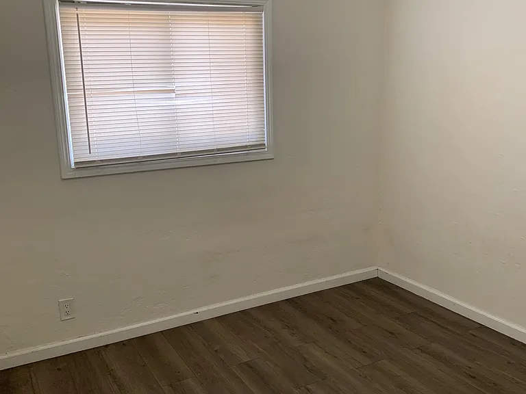 1256 Magazine St — Photo 12