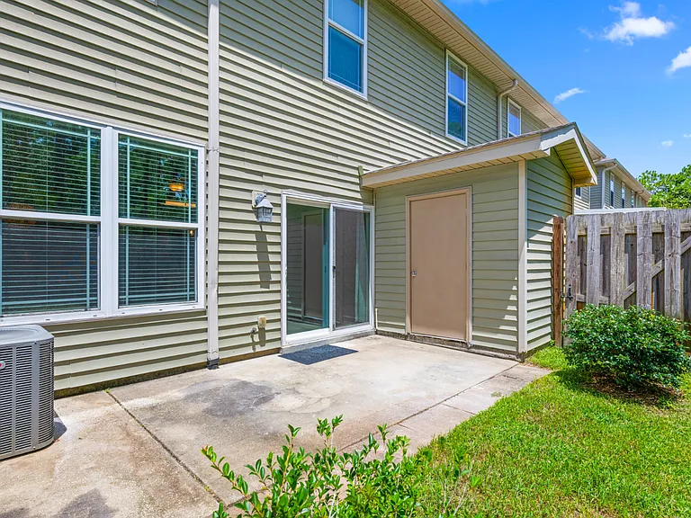 1750 Sound Haven Ct — Photo 24