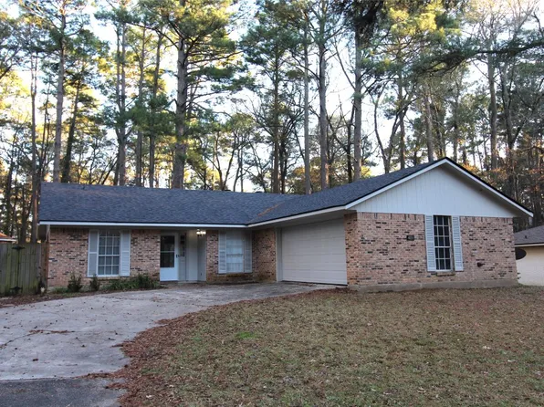 409 Whispering Pine Dr, Haughton, LA 71037