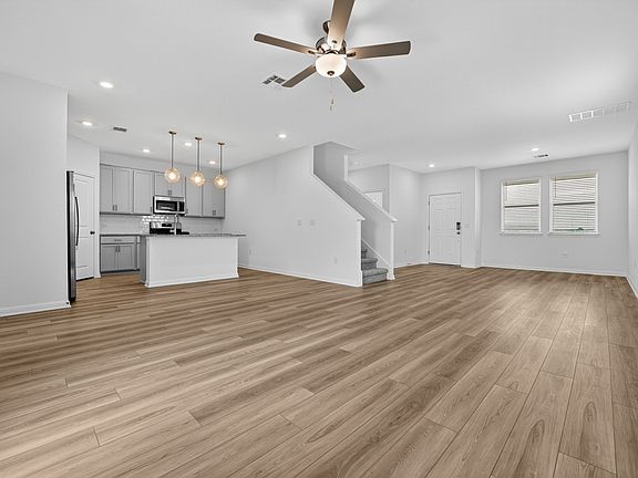 7th image of this home