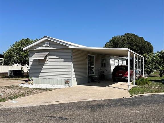 2nd image of 334 Fan Palm St