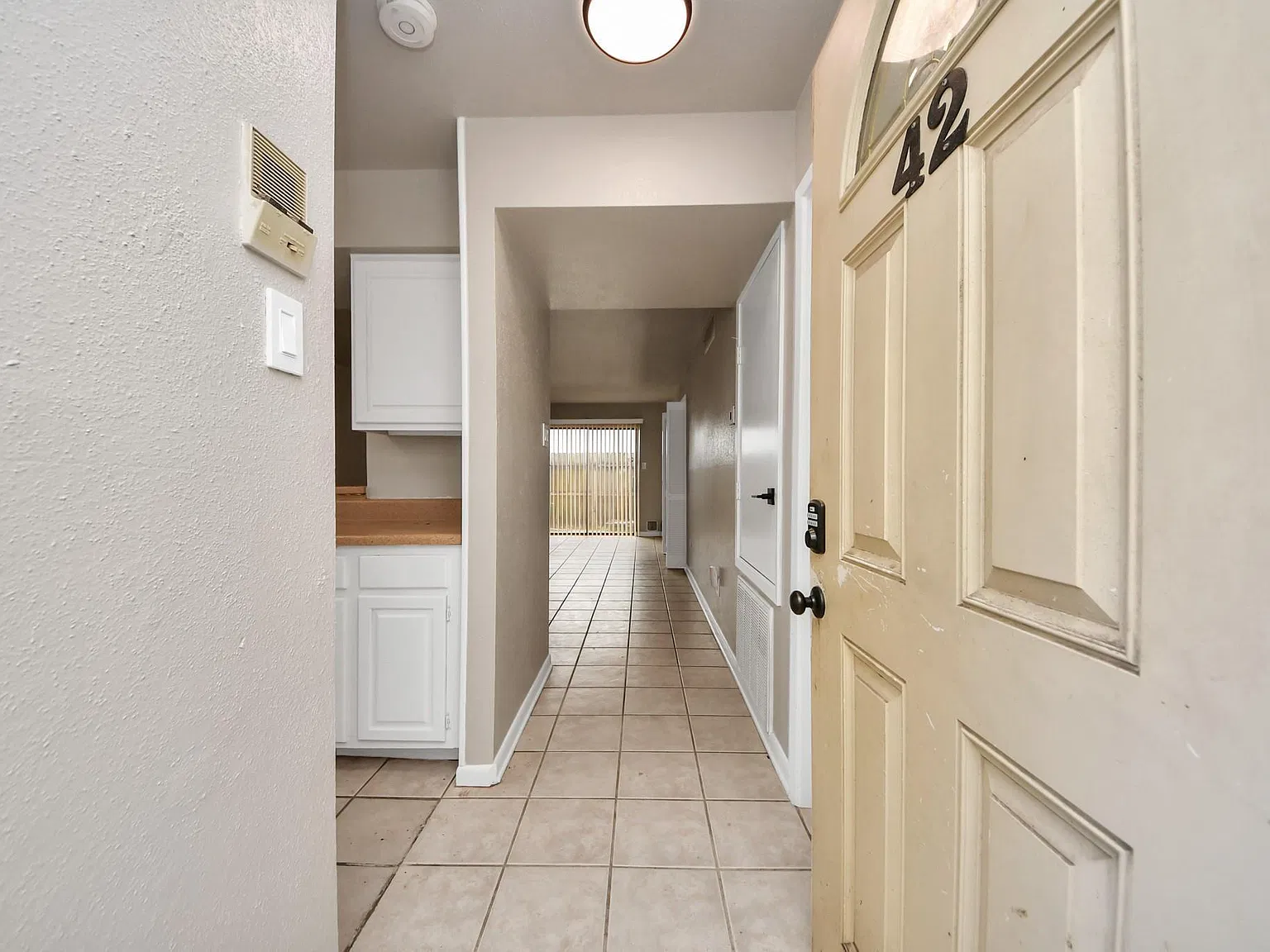 1 bed, 1.0 bath, 780 sqft, $899 — Photo 4