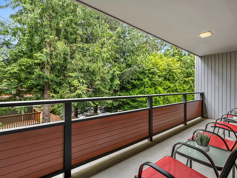Bellevue Way SE — Photo 9