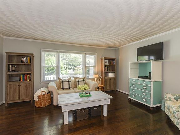5th image of 2505 Johnston Ct