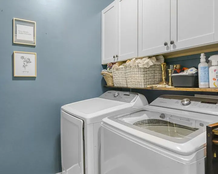 324 Frontier Cir — Photo 35