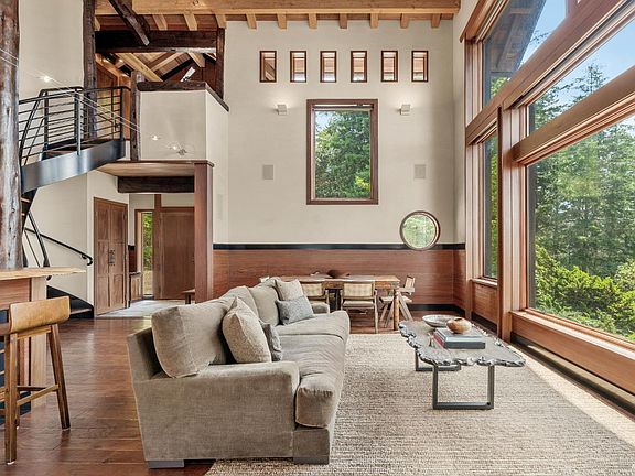 2nd image of 46900 Gypsy Flat Road