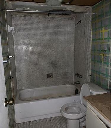 5th image of 2800 Somerset Dr Building J-215