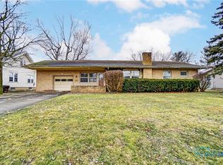 409 W Elm St, Bluffton, OH 45817