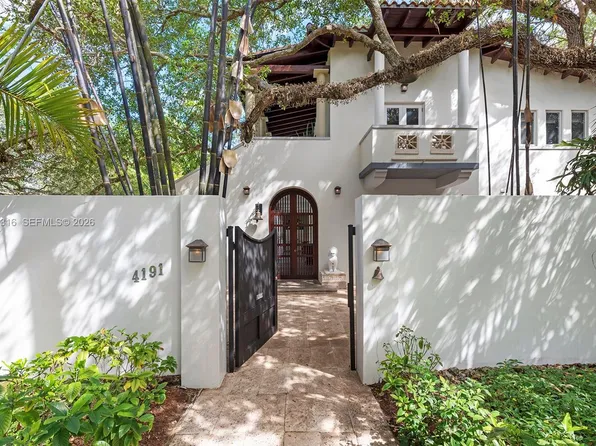 4191 Lybyer Ave, Miami, FL 33133