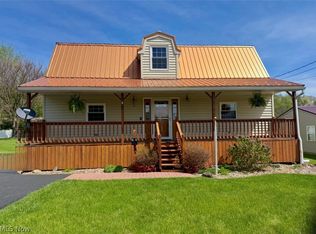 17 E Franklin St, Newton Falls, OH 44444