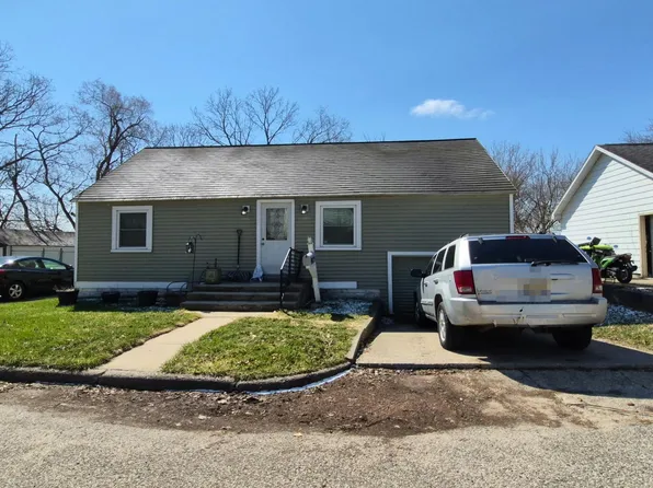 104 Sunnyside Ct, Greenville, MI 48838