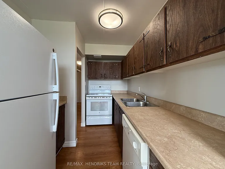80 Rockwood Ave #B311 — Photo 2