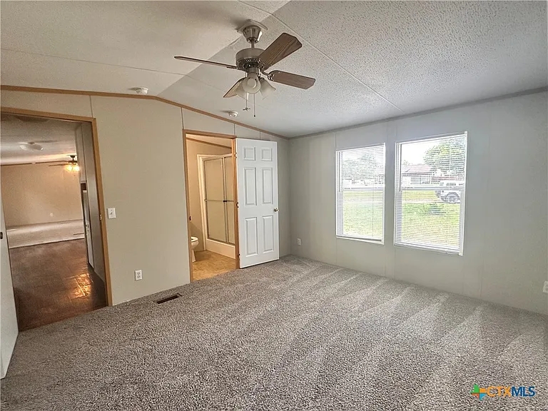 208 Picasso Dr — Photo 26