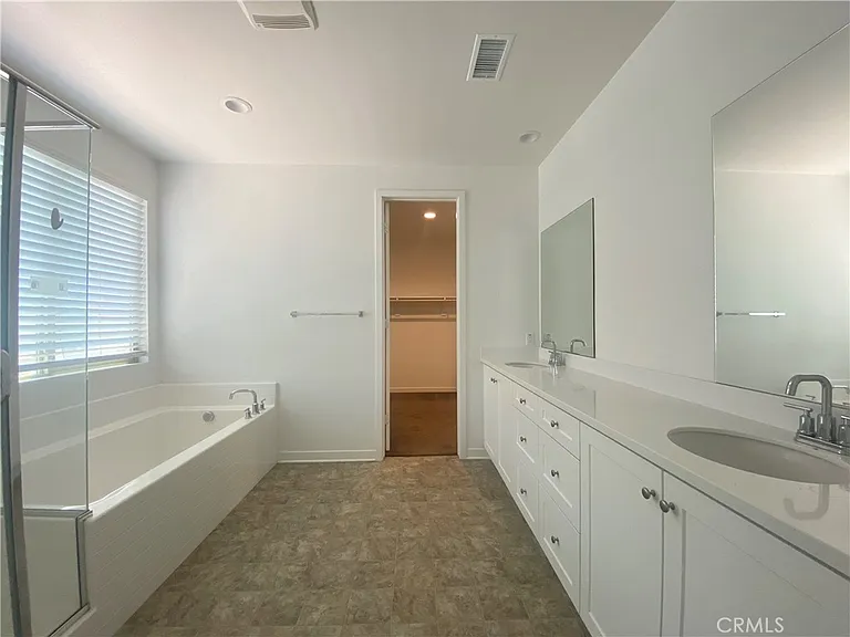 2932 E Silver Sky Dr — Photo 19