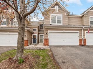 2816 Spy Glass Dr #1713, Chaska, MN 55318