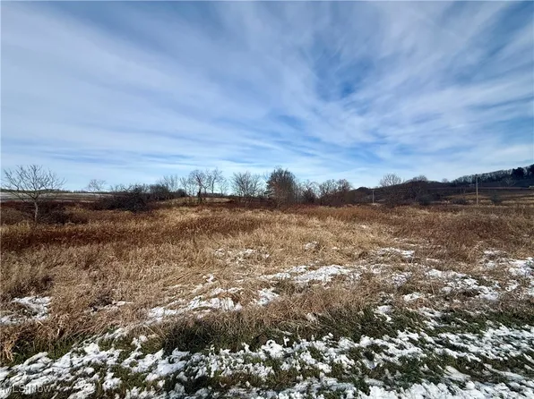 Mayham Rd NE, Carrollton, OH 44615