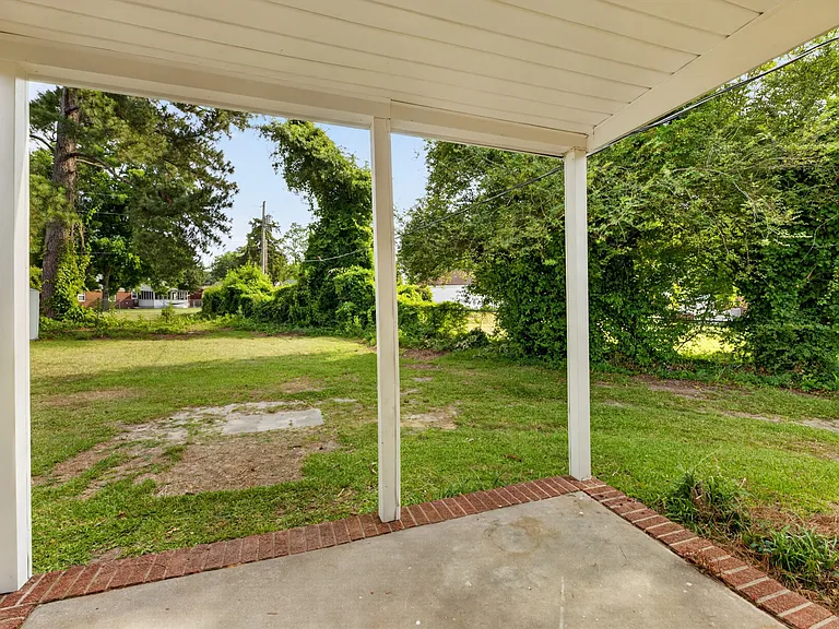 2813 Jackson Dr — Photo 15