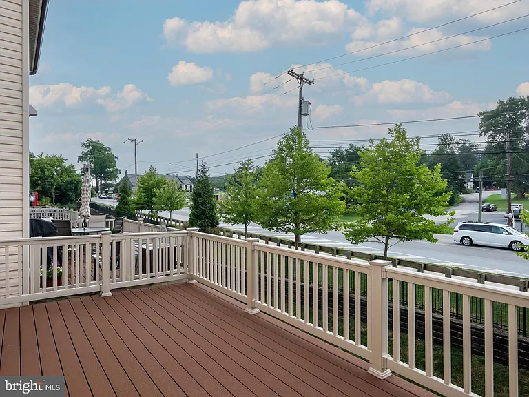 15 Eagle Ln — Photo 31