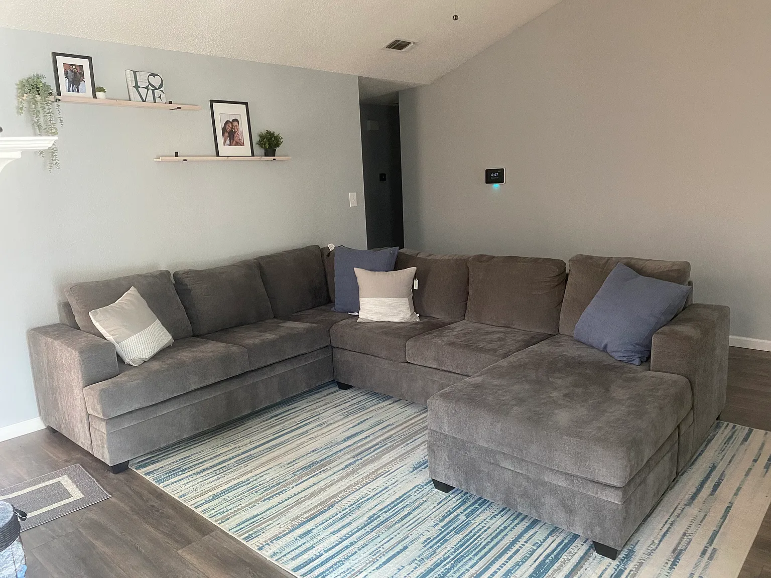 3 bed, 1451 sqft, $2,200 — Photo 4