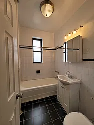 Rented by R New York