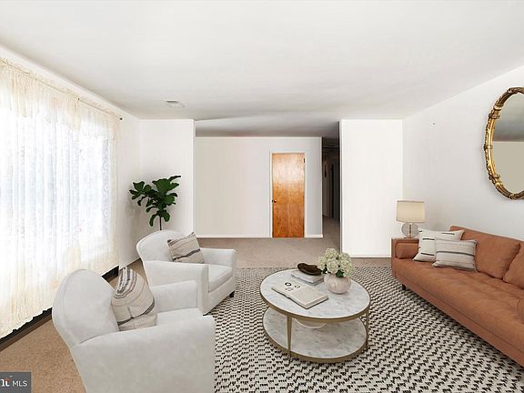 4th image of 190 Robbins Edinburg Rd