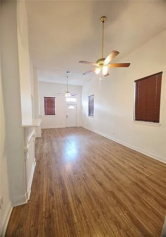 3 bed, 2.0 bath, 1248 sqft, $2,200 — Photo 3