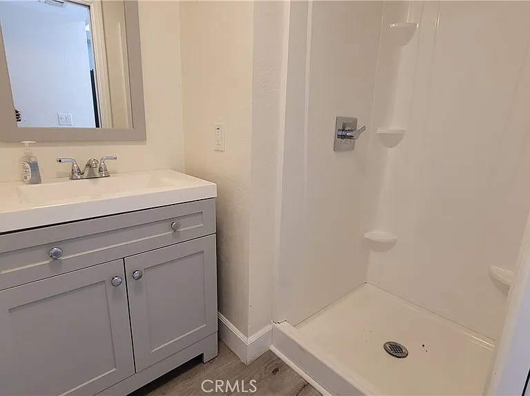 1112 S Cypress Ave #28 — Photo 17