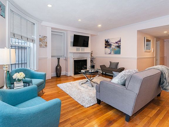 4th image of 405 Commonwealth Ave APT 2