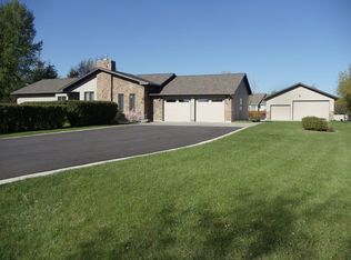 3251 Wagonwheel Rd, Bozeman, MT 59715