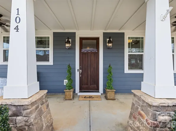 104 Meyers Ridge Rd, Cramerton, NC 28032