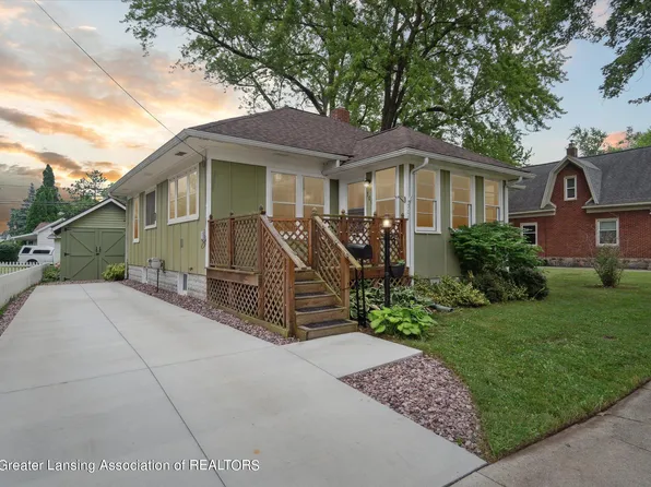 309 S Putnam St, Williamston, MI 48895
