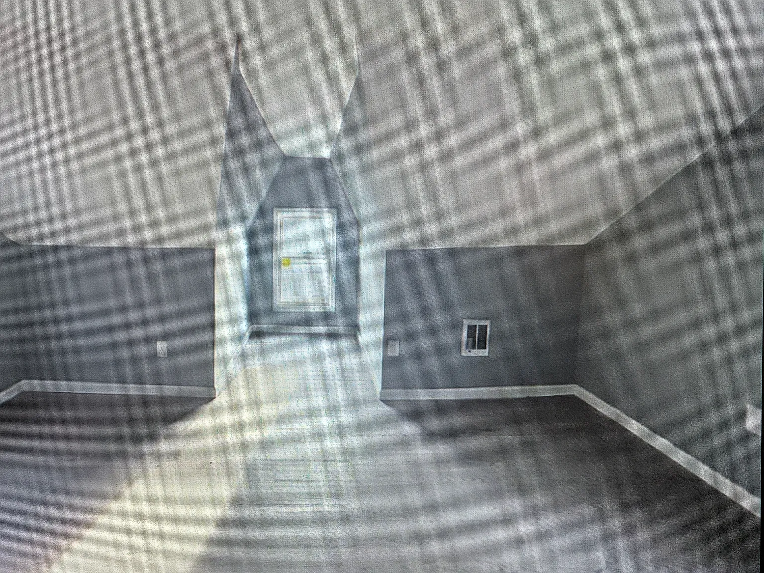 4 bed, 1200 sqft, $1,400 — Photo 4